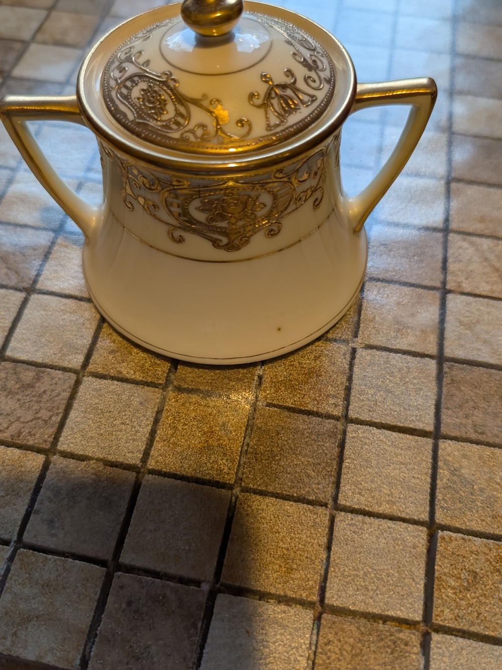 Vintage Nippon White and Gold demitasse set - Picture 7 of 9